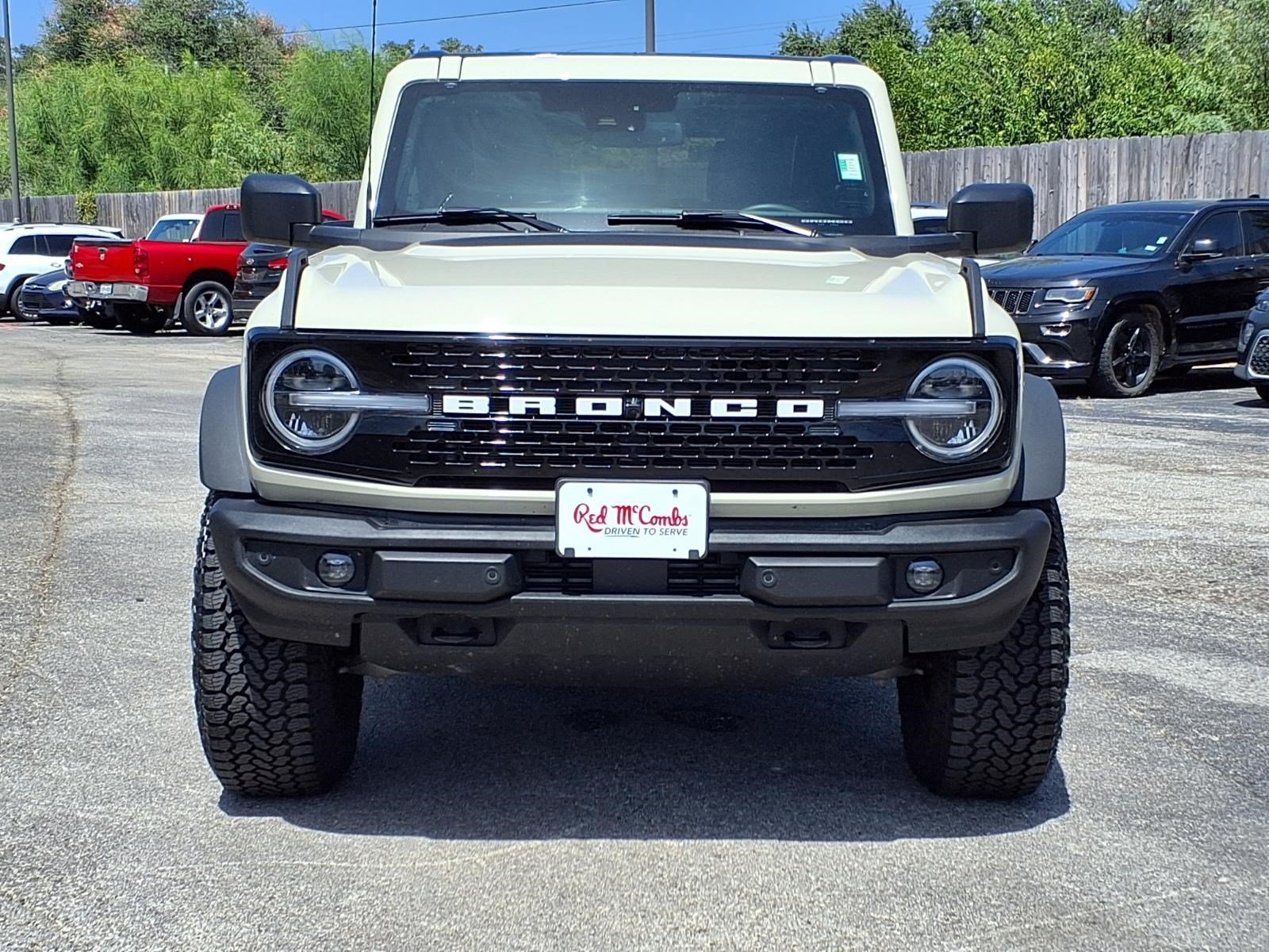 Certified 2026 Ford Bronco Outer Banks AWD/4WD image 2