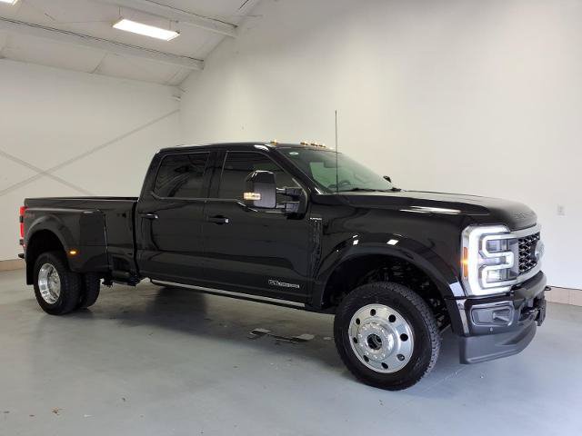 Certified 2026 Ford F450 Platinum w/ FX4 Off-Road Package AWD/4WD image 2