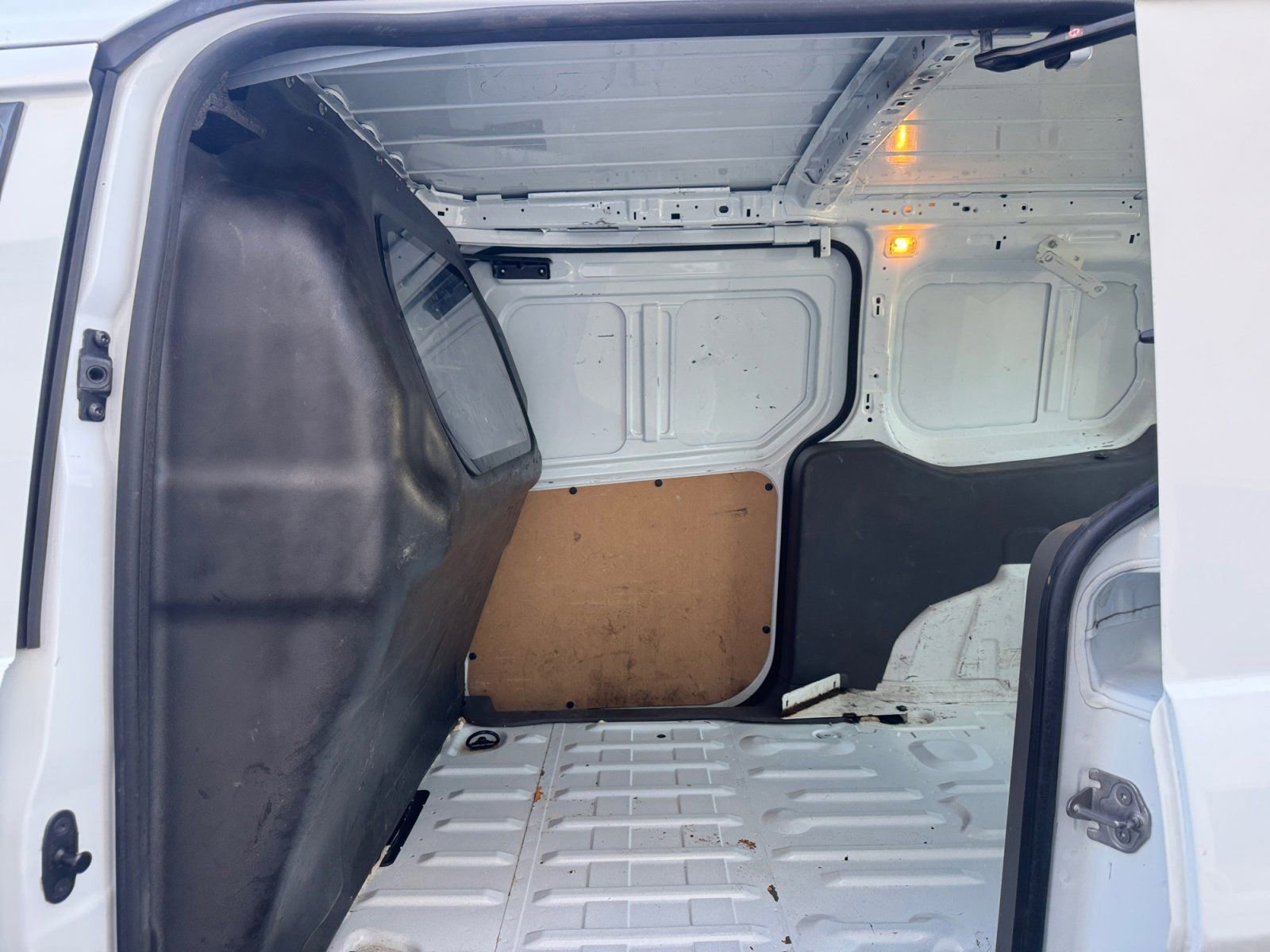 Certified 2022 Ford Transit Connect XL image 13