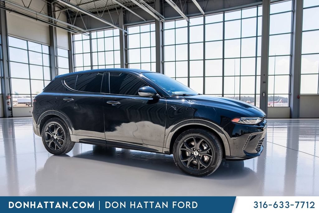 Used 2024 Dodge Hornet R/T Plus w/ R/T Blacktop Package AWD/4WD image 33