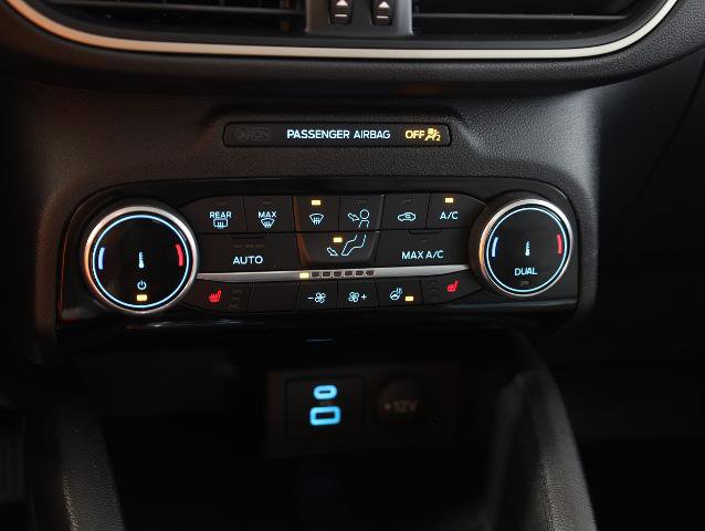 Certified 2022 Ford Escape SE w/ SE Sport Appearance Package AWD/4WD image 15