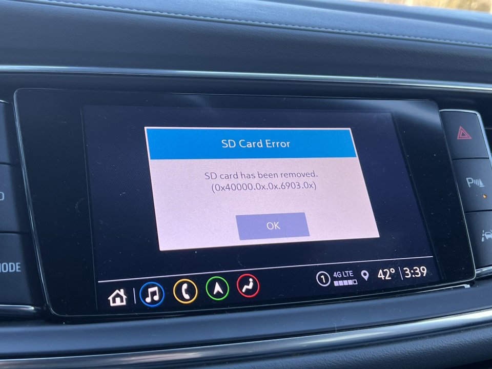 Used 2022 Buick Enclave Essence w/ Experience Buick Package image 31