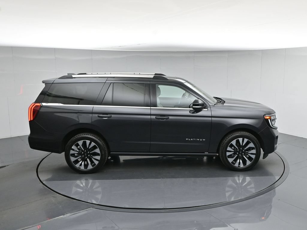 Certified 2025 Ford Expedition Platinum w/ Driver's Package AWD/4WD image 45