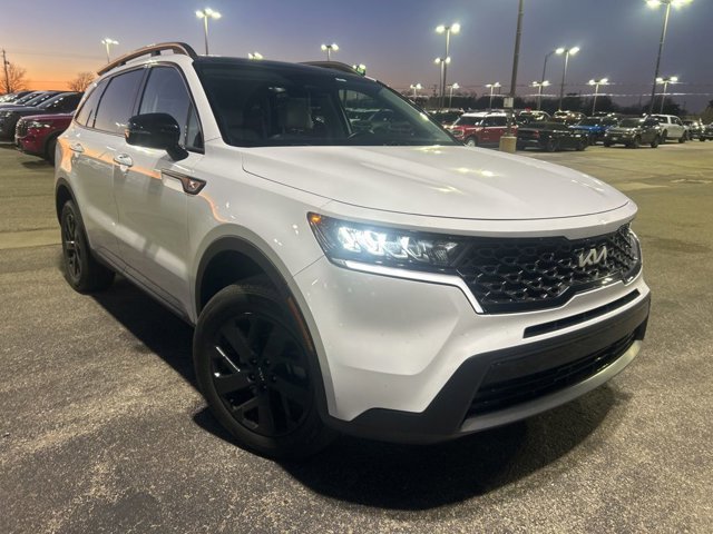 Used 2023 Kia Sorento S w/ Panoramic Sunroof Package