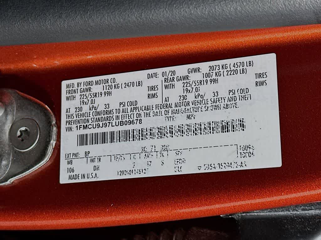 Certified 2020 Ford Escape Titanium AWD/4WD image 23