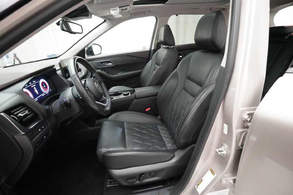 Used 2021 Nissan Rogue Platinum AWD/4WD image 7
