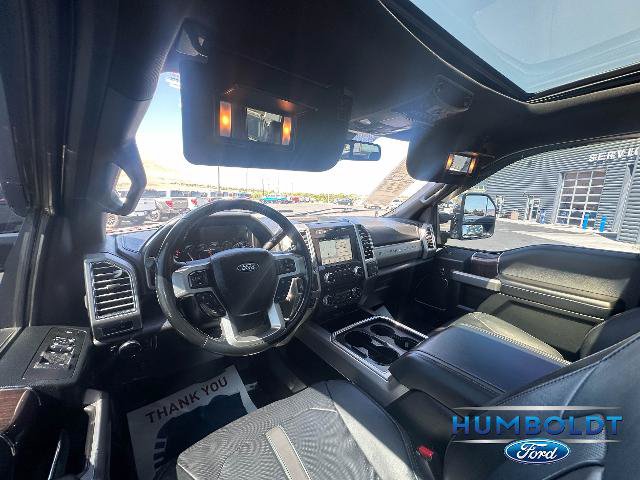 Certified 2017 Ford F350 Platinum w/ Platinum Ultimate Package AWD/4WD image 16