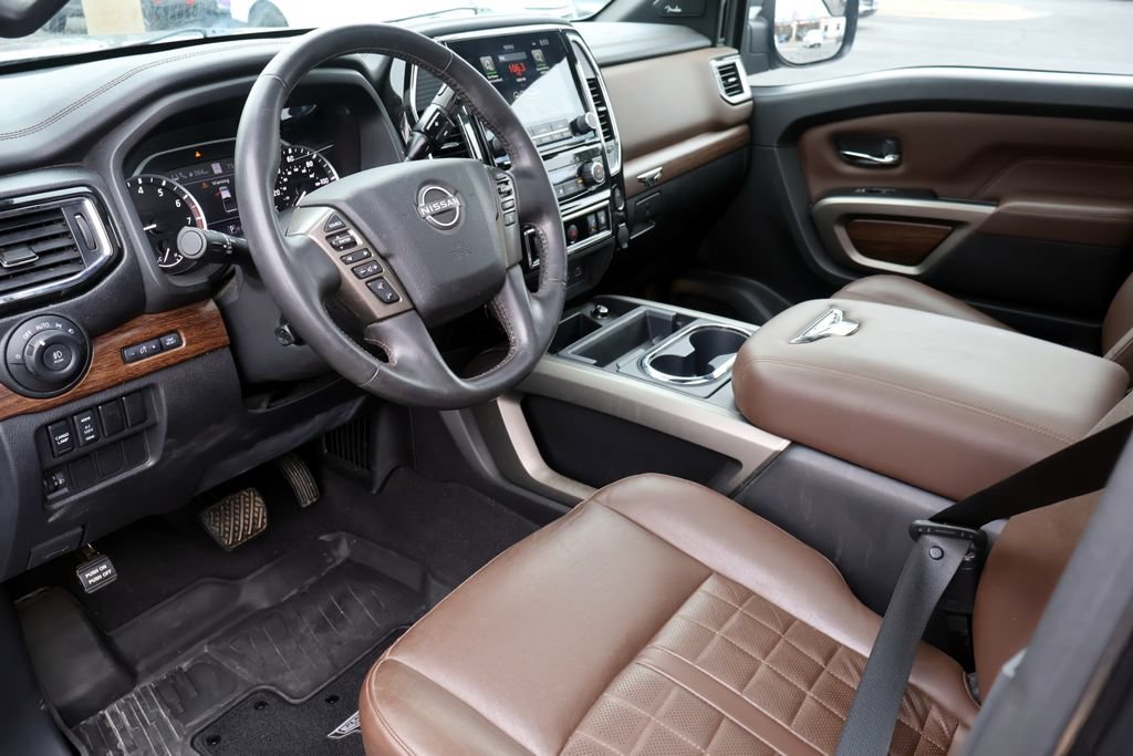 Used 2023 Nissan Titan Platinum Reserve w/ Moonroof Package AWD/4WD image 4