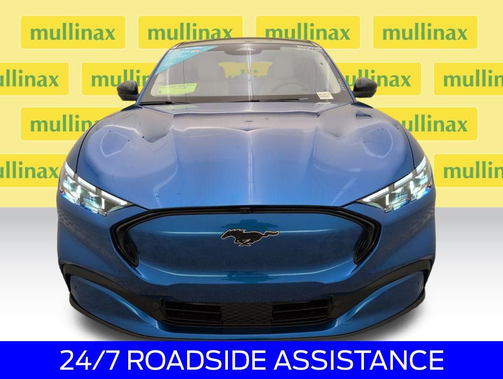Certified 2025 Ford Mustang Mach-E Premium image 17