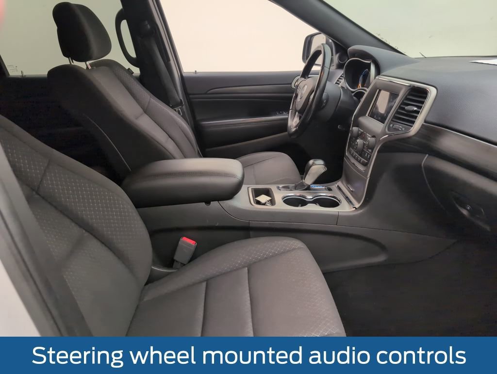 Used 2021 Jeep Grand Cherokee Laredo image 19