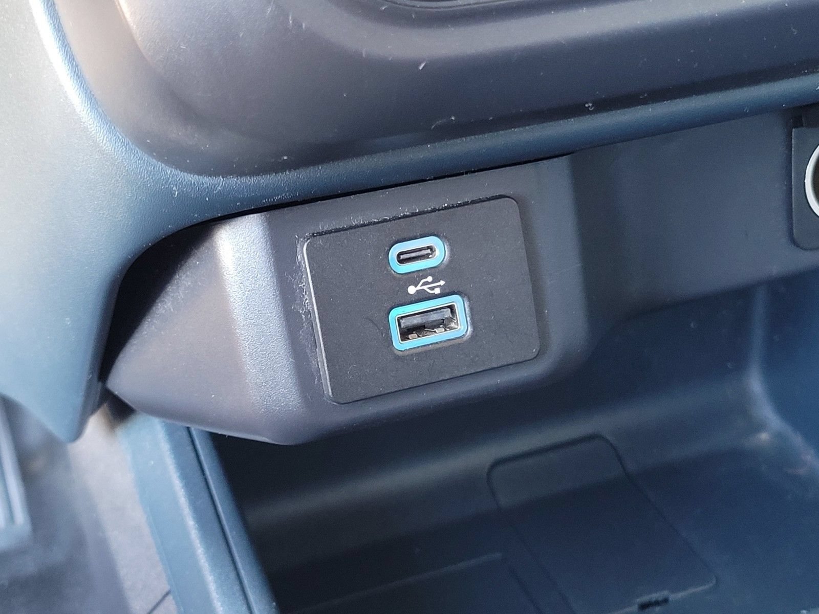 Certified 2022 Ford Maverick XLT FWD image 24