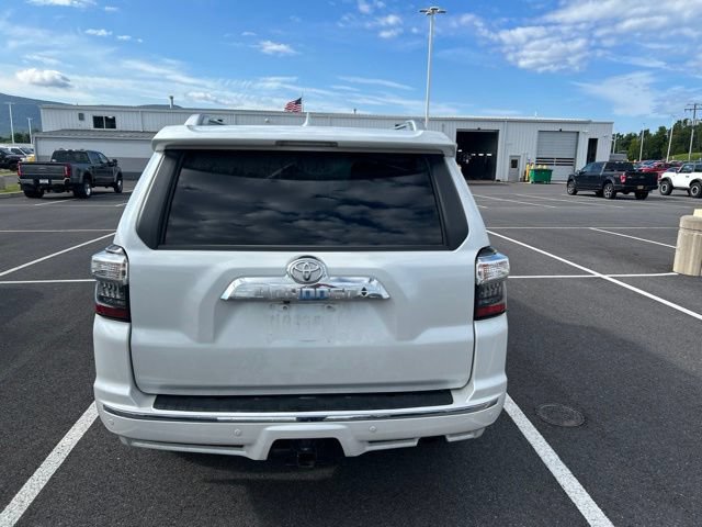 Used 2024 Toyota 4Runner Limited AWD/4WD image 4