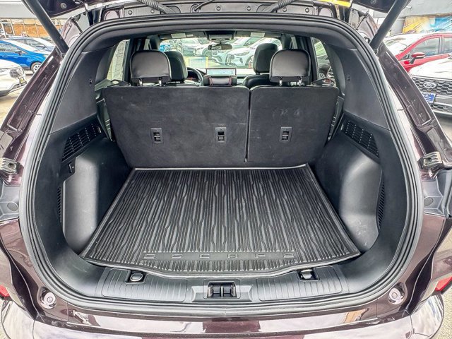 Certified 2023 Ford Escape ST-Line w/ Tech Pack #1 image 28