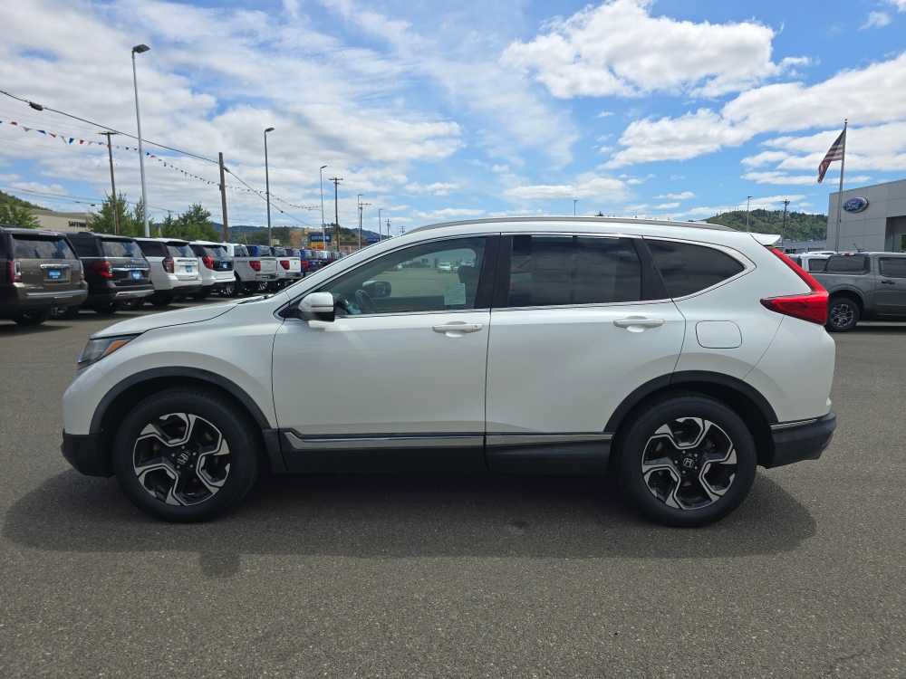 Used 2018 Honda CR-V Touring image 2