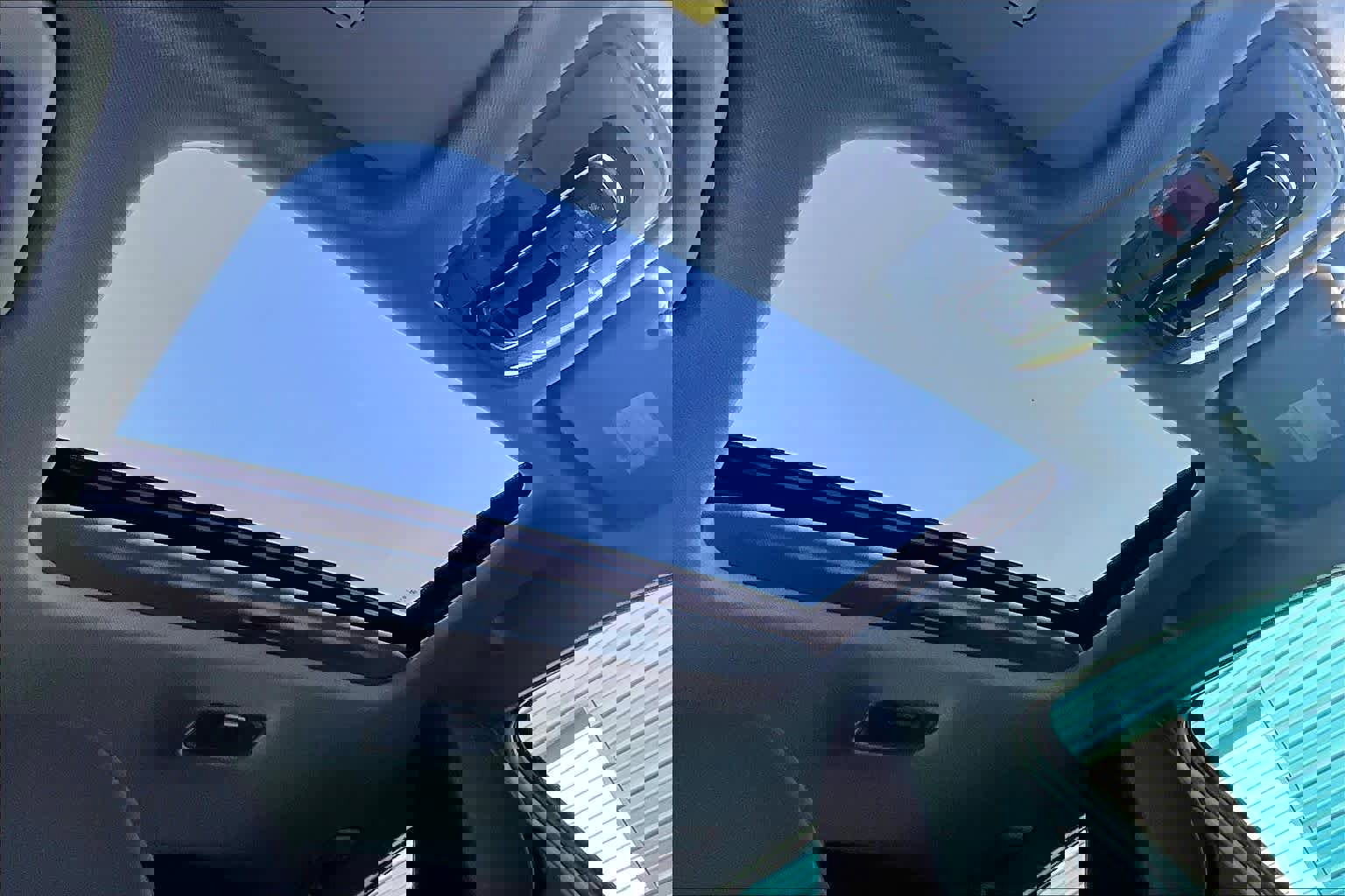 Used 2022 Hyundai Elantra SEL w/ Convenience + Premium Package image 14