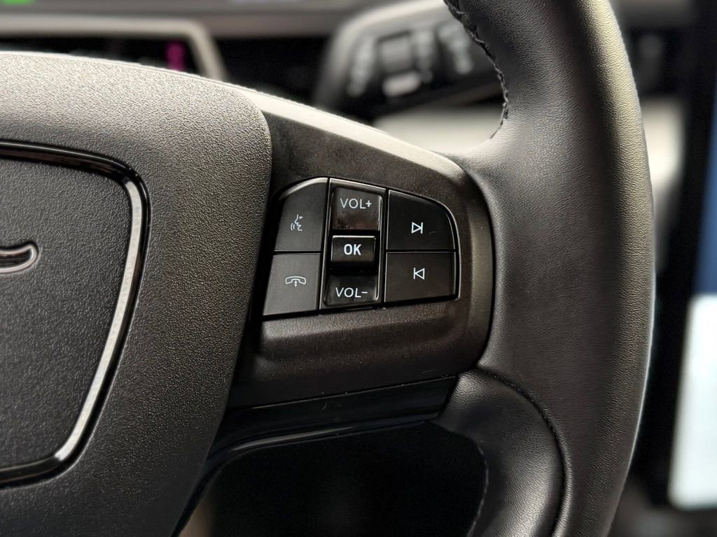 Certified 2021 Ford Mustang Mach-E Select w/ Comfort/Appearance Package image 11