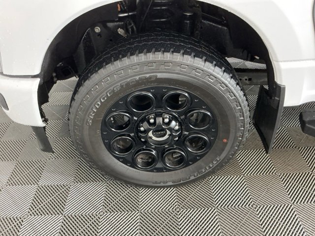 Certified 2025 Ford F350 Lariat w/ Black Appearance Package image 32