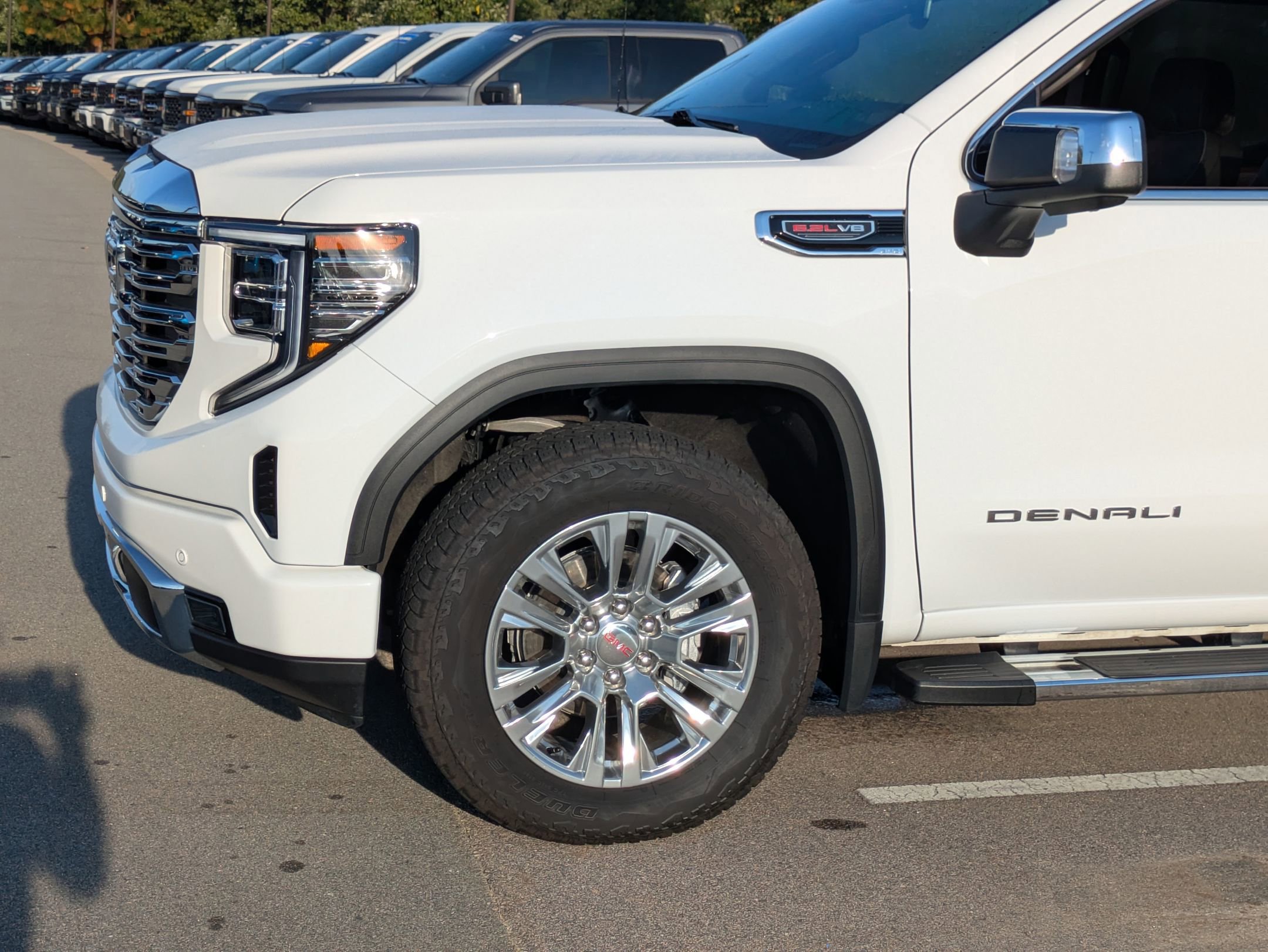 Used 2024 GMC Sierra 1500 Denali image 3