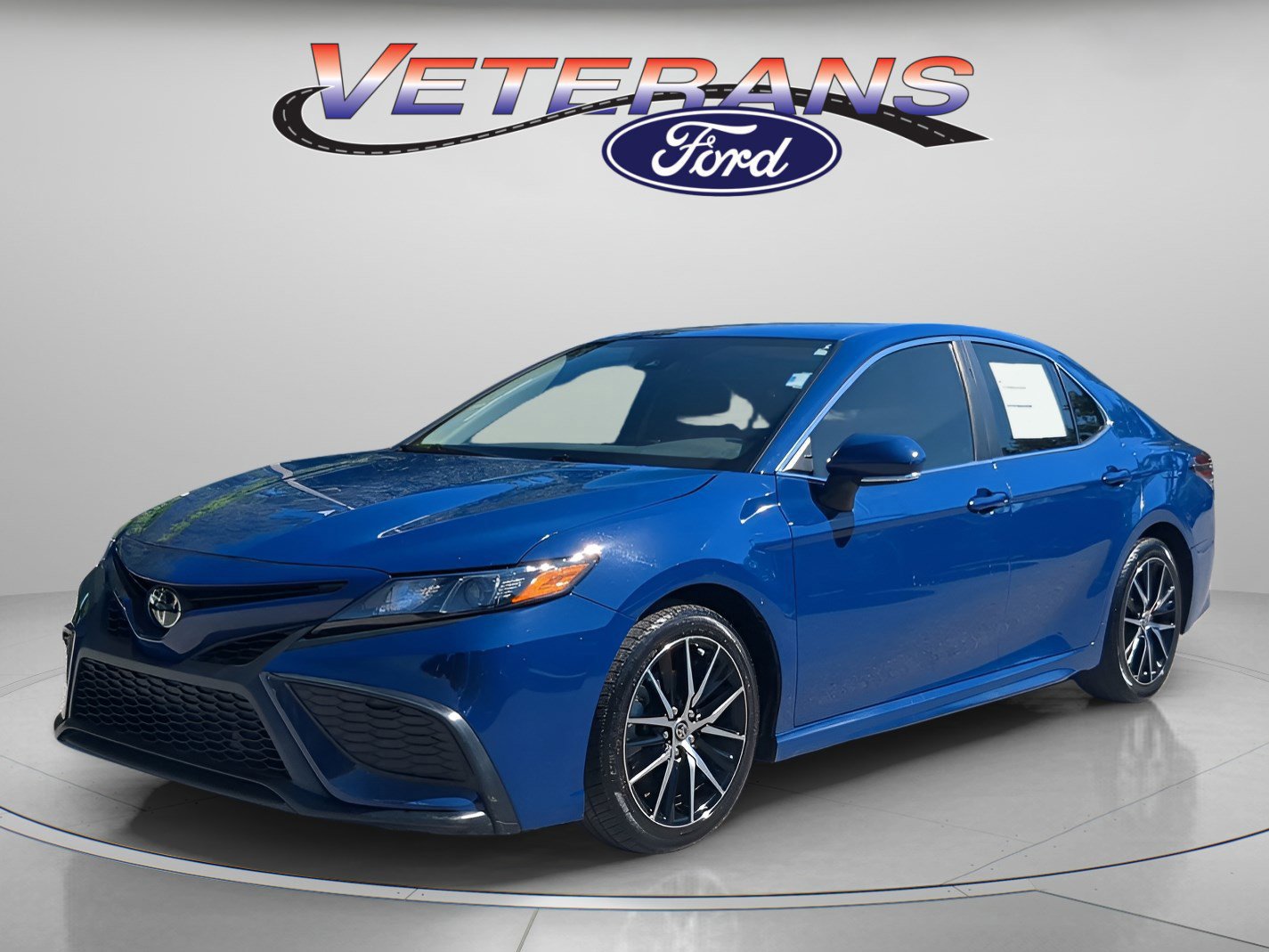 Used 2023 Toyota Camry SE