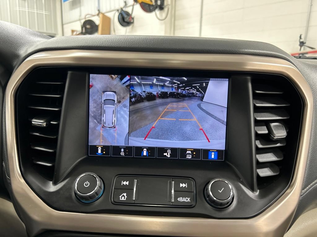 Used 2023 GMC Acadia Denali w/ Denali Technology Package AWD/4WD image 23