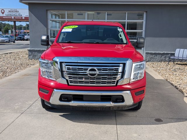 Used 2024 Nissan Titan SV w/ SV Convenience Package AWD/4WD image 9