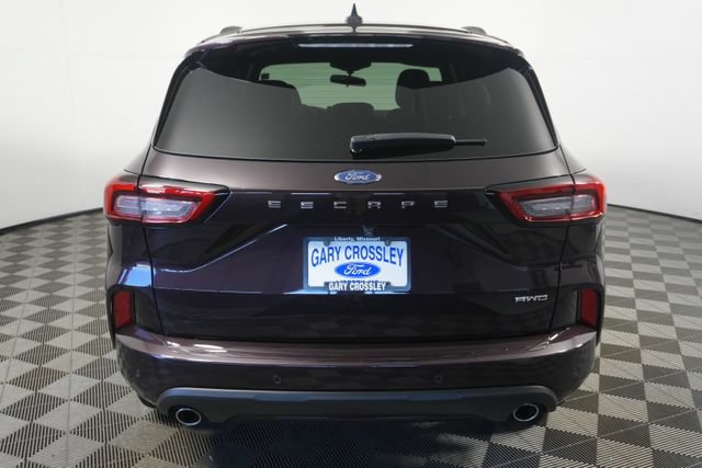 Certified 2023 Ford Escape ST-Line w/ Tech Pack #1 AWD/4WD image 4