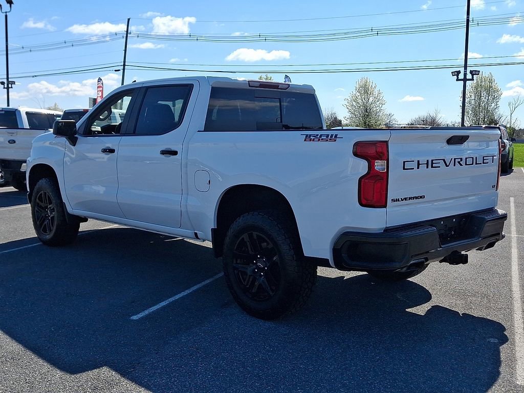 Used 2022 Chevrolet Silverado 1500 LT Trail Boss w/ Convenience Package II AWD/4WD image 4