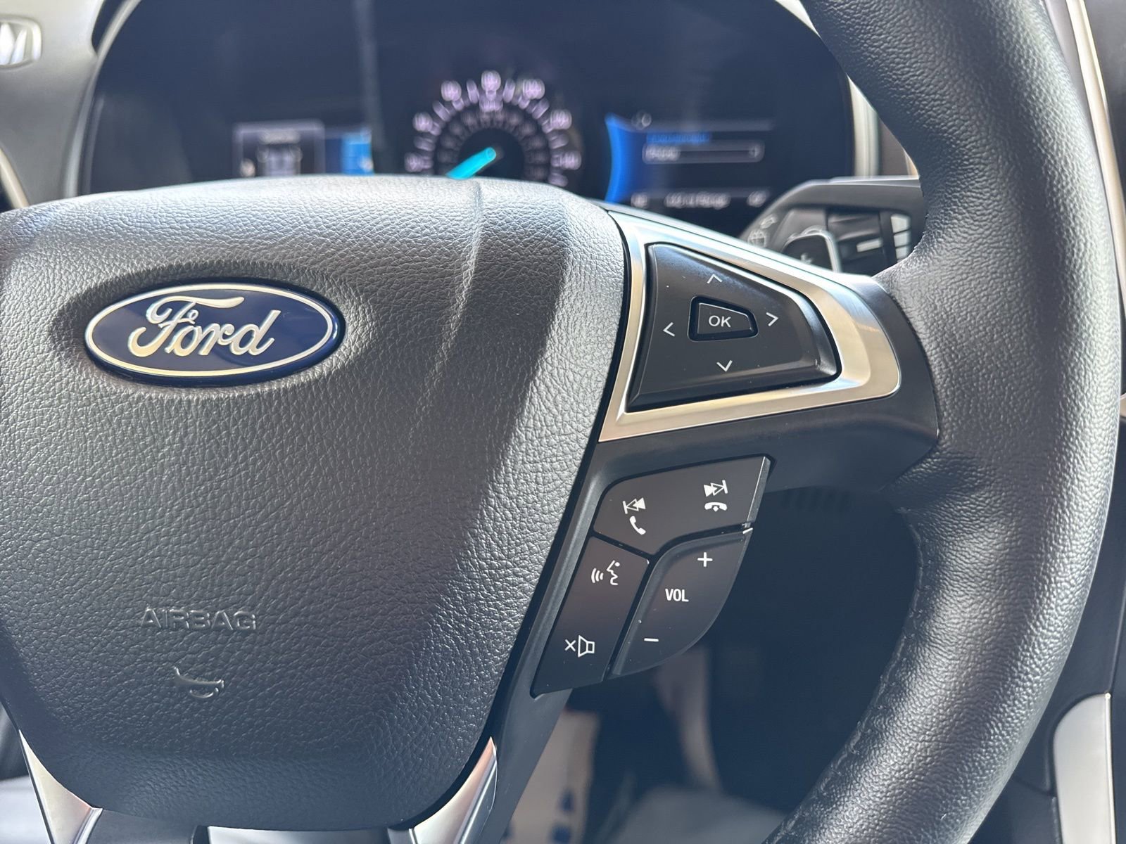 Certified 2024 Ford Edge SEL w/ Convenience Package AWD/4WD image 30