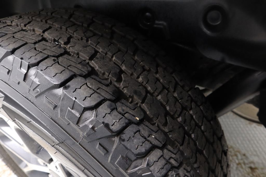 Used 2024 Jeep Wrangler Sport S image 20