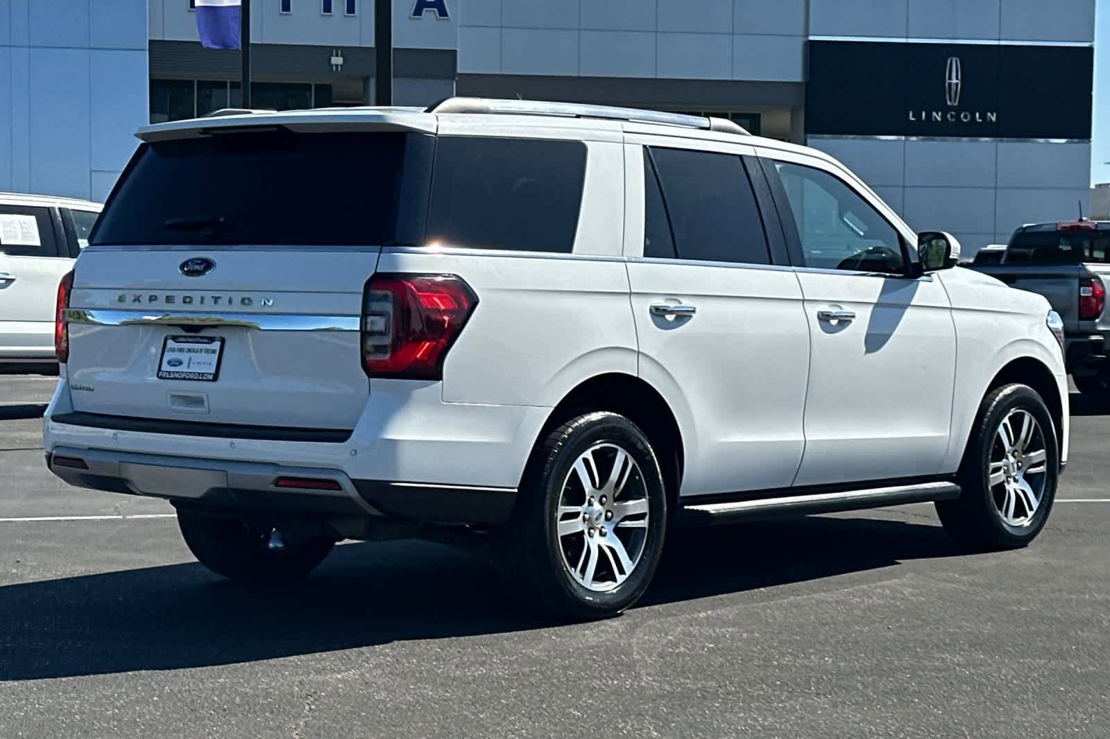 Certified 2024 Ford Expedition Limited RWD image 2