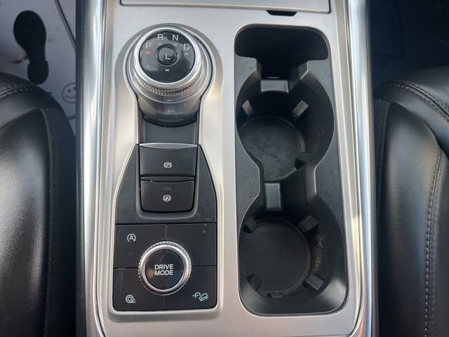 Certified 2022 Ford Explorer Platinum w/ Equipment Group 601A AWD/4WD image 31