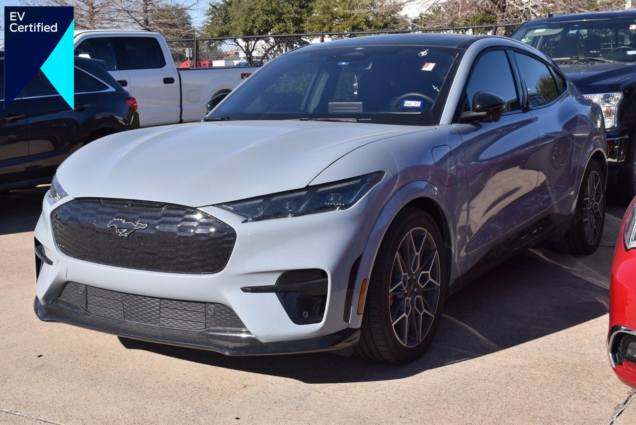 Certified 2025 Ford Mustang Mach-E GT image 1