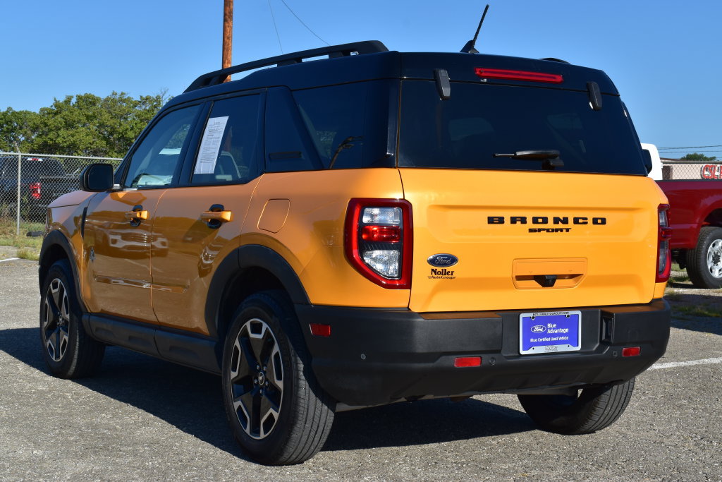 Certified 2023 Ford Bronco Sport Outer Banks w/ Tech Package AWD/4WD image 9