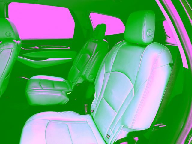 Used 2018 Buick Enclave Essence FWD image 26