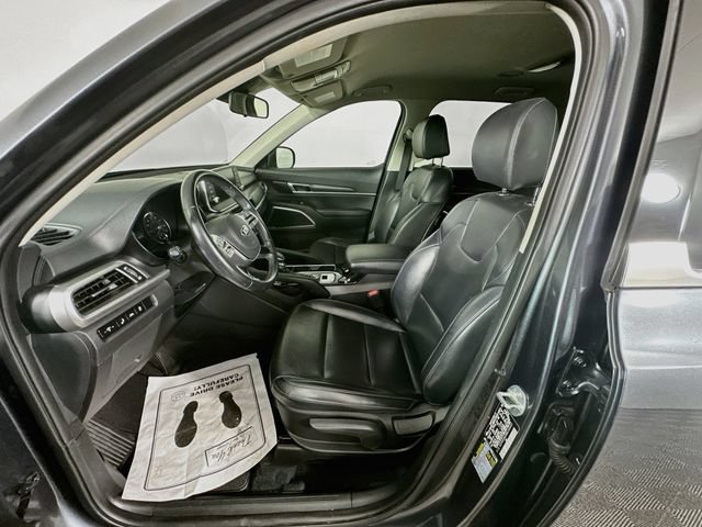 Used 2021 Kia Telluride LX FWD image 26