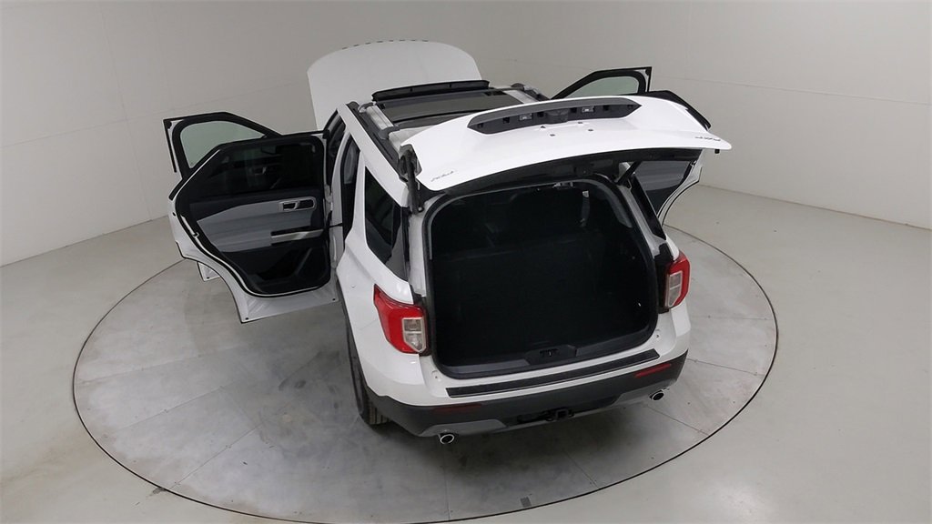 Certified 2023 Ford Explorer XLT w/ Equipment Group 202A image 55
