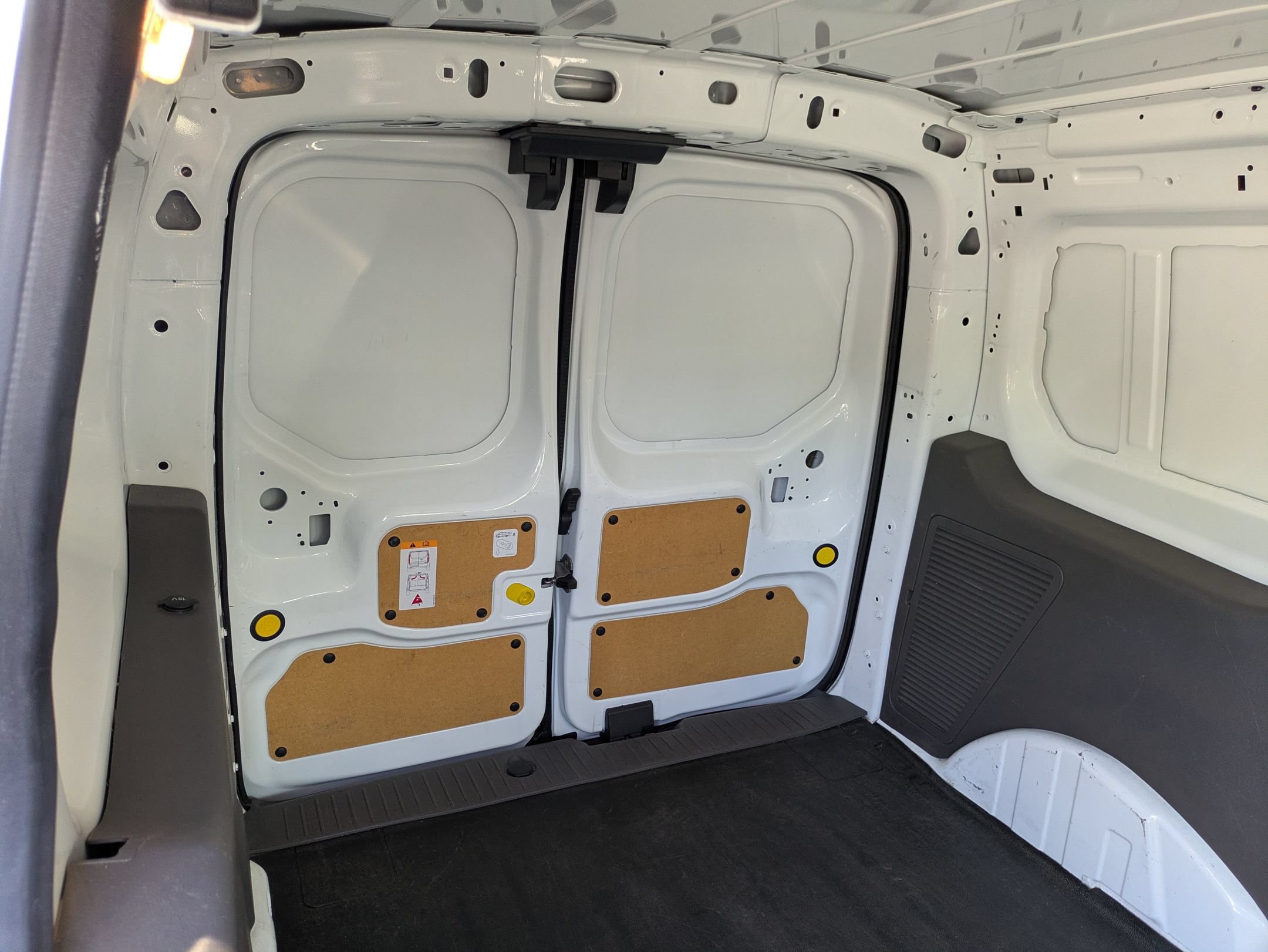 Certified 2023 Ford Transit Connect XLT FWD image 32