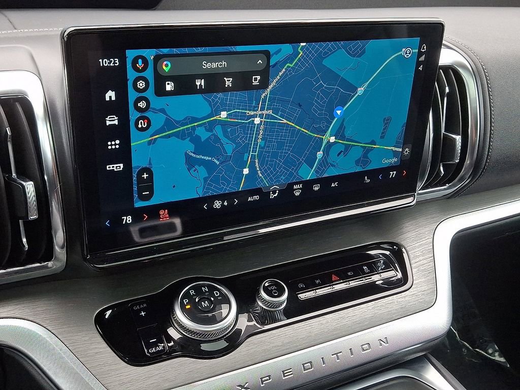 Certified 2025 Ford Expedition Max Platinum image 18