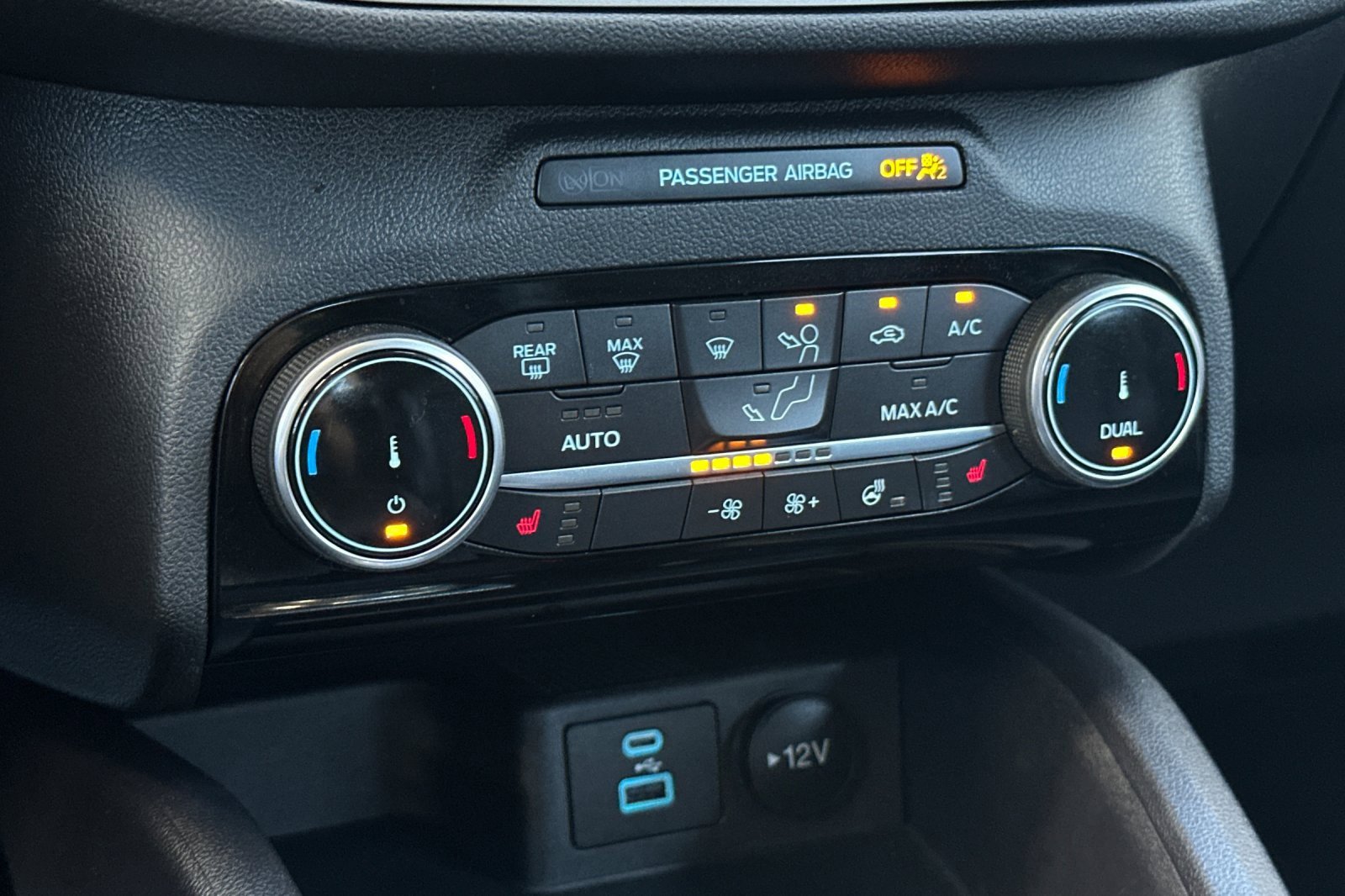 Certified 2022 Ford Escape SEL image 19