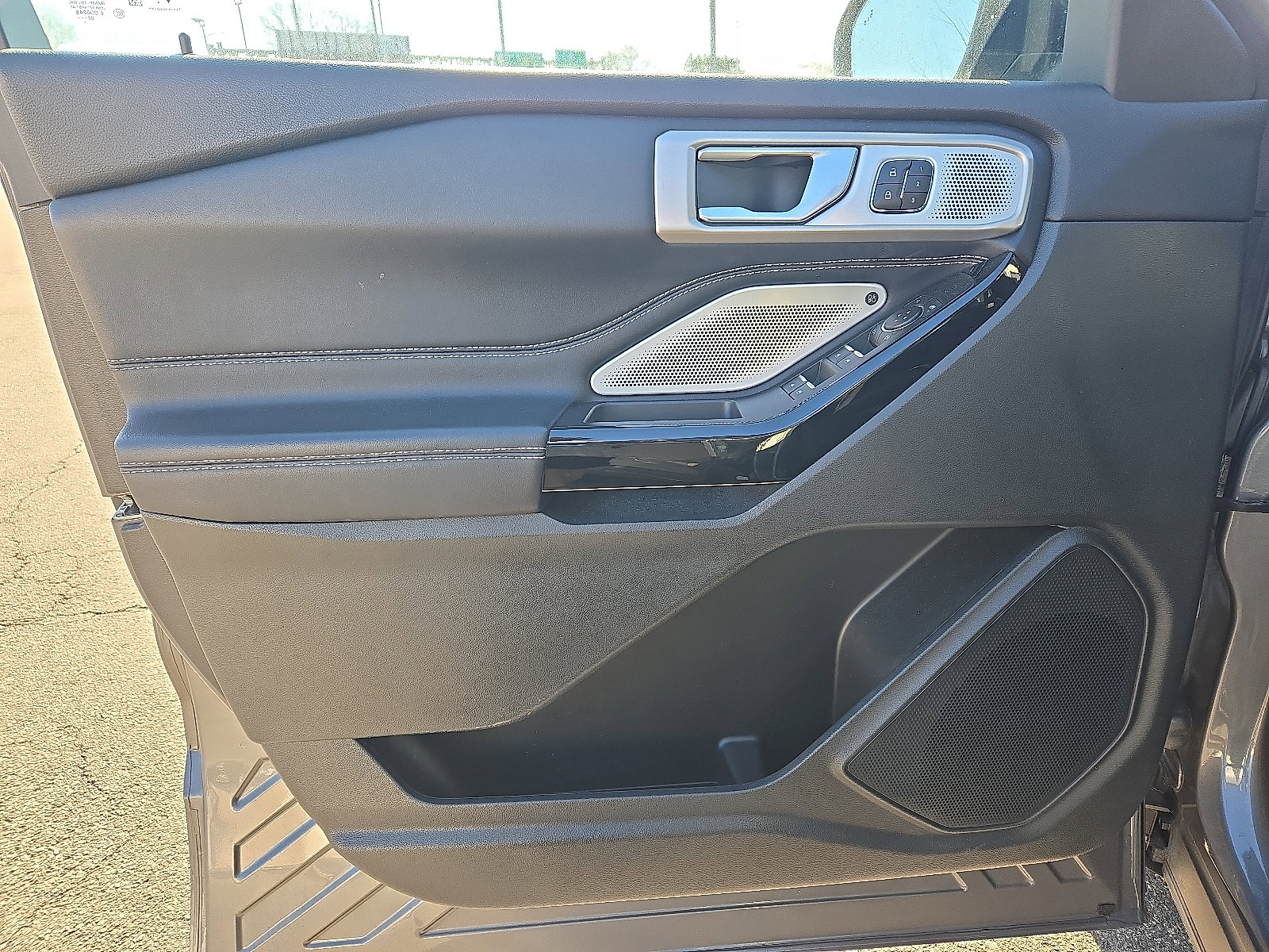 Certified 2022 Ford Explorer ST w/ Equipment Group 401A image 12