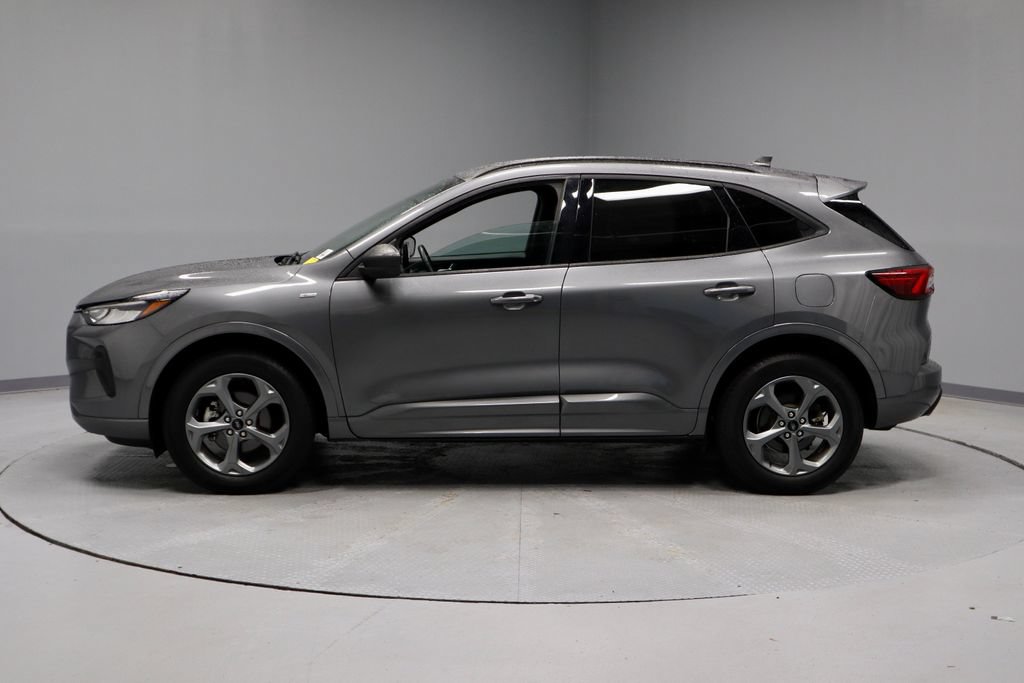 Certified 2024 Ford Escape ST-Line w/ Tech Pack #1 AWD/4WD image 9