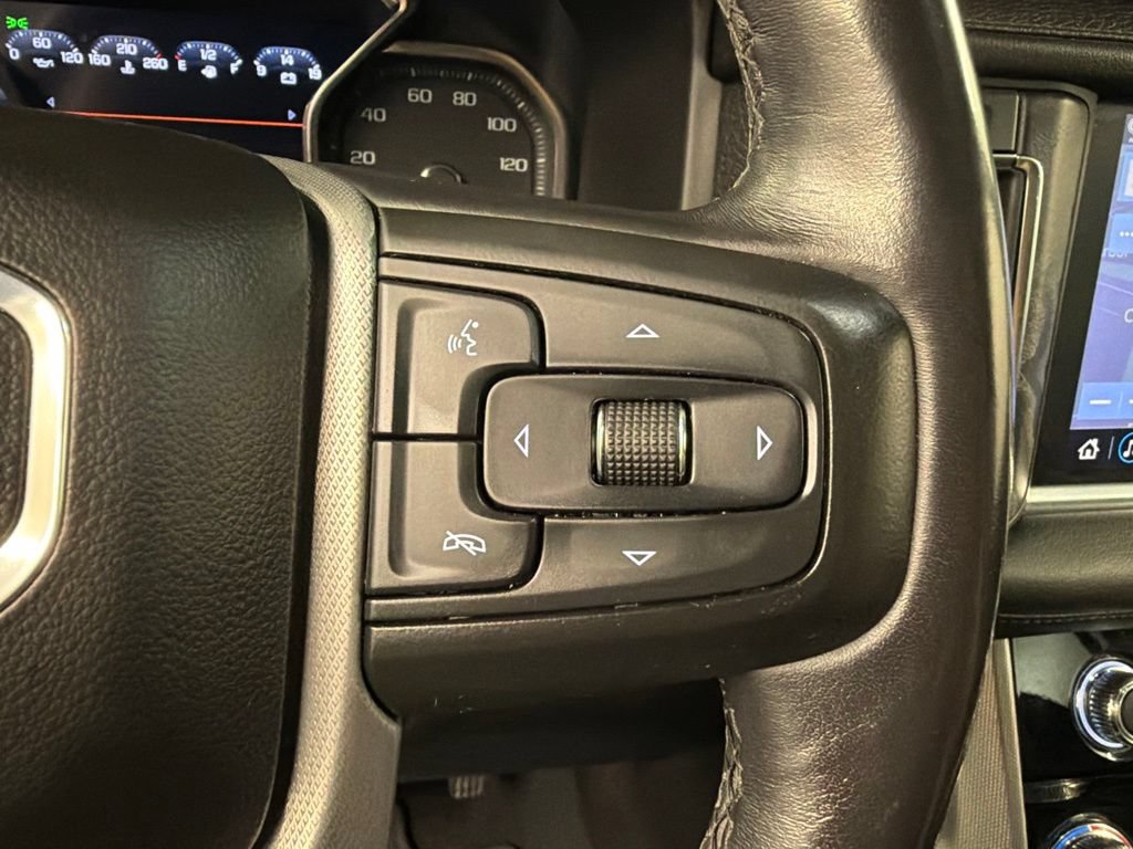 Used 2021 GMC Yukon Denali w/ Denali Premium Package AWD/4WD image 18