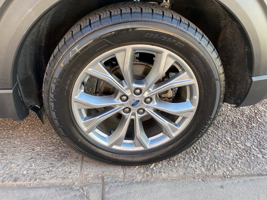 Certified 2023 Ford Explorer Limited w/ Equipment Group 301A image 43