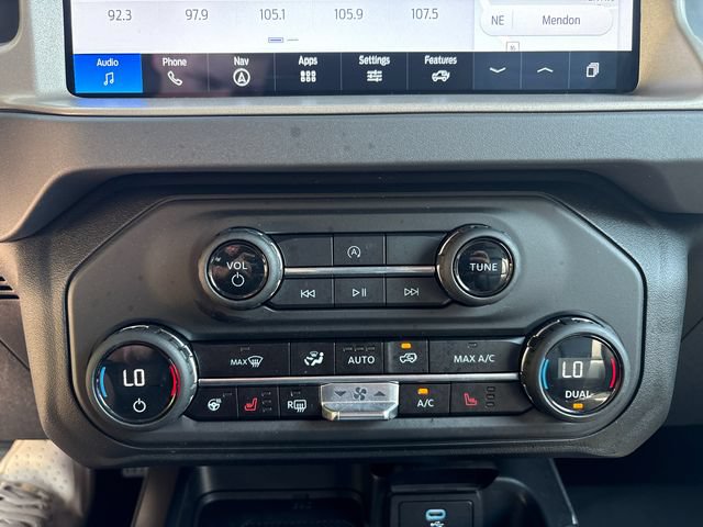 Certified 2025 Ford Bronco Outer Banks w/ Black Appearance Package AWD/4WD image 35