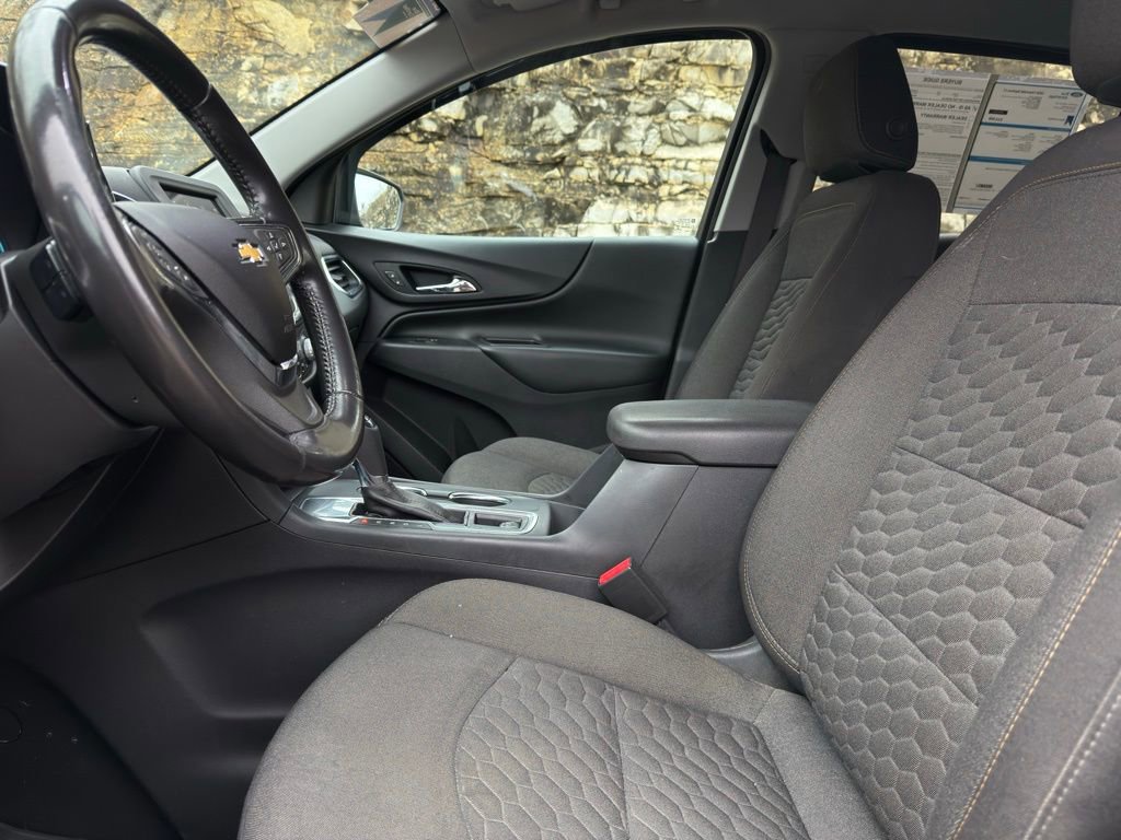Used 2020 Chevrolet Equinox LT image 18