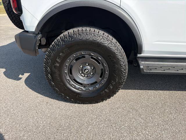Certified 2025 Ford Bronco Outer Banks w/ Sasquatch Package AWD/4WD image 32