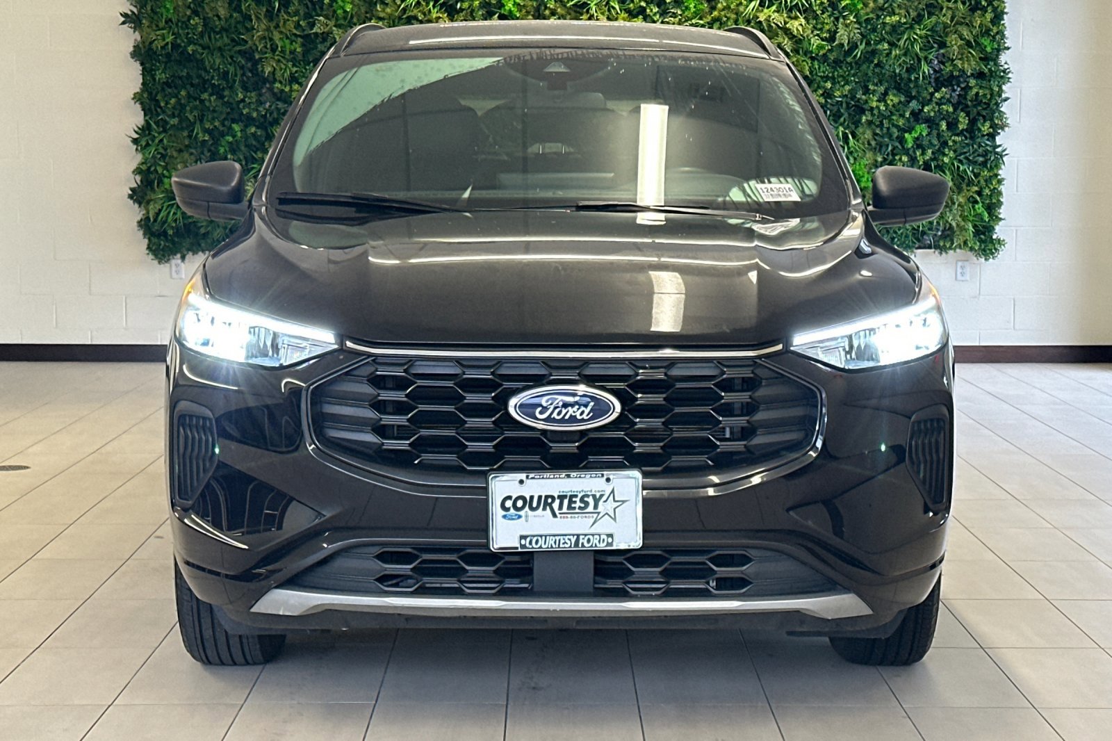 Certified 2023 Ford Escape ST-Line w/ Tech Pack #1 image 9