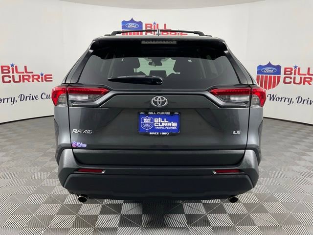 Used 2020 Toyota RAV4 LE image 4