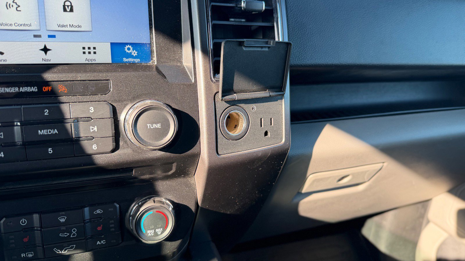 Certified 2017 Ford F150 XLT w/ Equipment Group 302A Luxury image 42