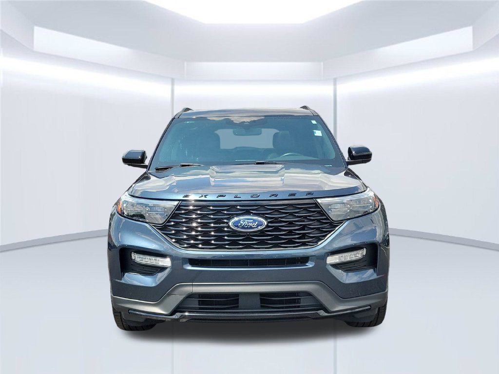 Certified 2024 Ford Explorer ST-Line w/ Class IV Trailer Tow Package AWD/4WD image 2